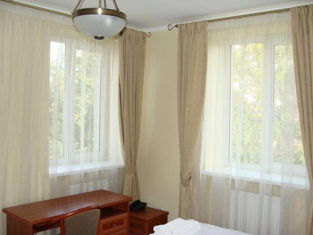Hotel Stanislaviv Iwano-Frankiwsk Exterior foto