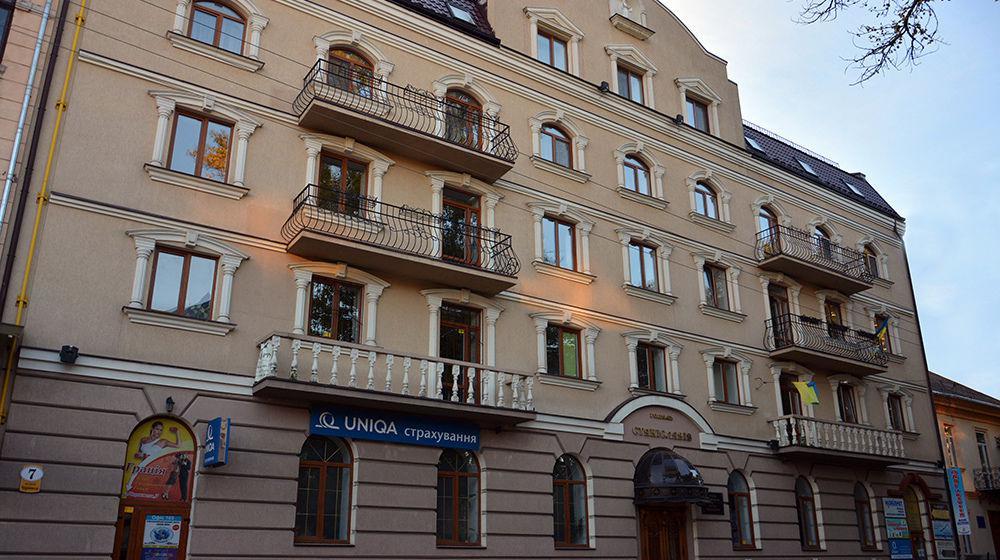 Hotel Stanislaviv Iwano-Frankiwsk Exterior foto